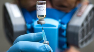 Стоимость европейской вакцины от COVID-19 будет менее 10 евро
