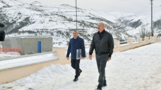 İlham Əliyev Şuşanın Turşsu qəsəbəsində olub  - FOTO