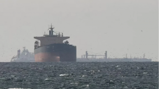 İki tanker Hörmüz boğazını keçməyə cəhd göstərdi 