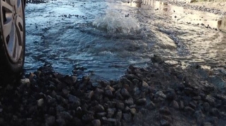 Binəqədi rayonunda su üzərində tikilən evlər:  Günahkar kimdir?   - VİDEO