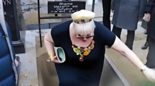 Sosial şəbəkələrdə təhlükəli trend: Ölülər "dirildilir", görüntüləri satılır - VİDEO 