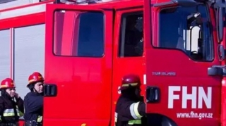 Sumqayıtdai 3 otaqlı ev yanıb