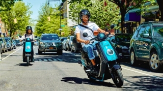 Moped idarə edənlərin NƏZƏRİNƏ! - Yeni qaydalar qüvvəyə mindi