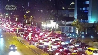 Bakının hazırda tıxac olan yolları - SİYAHI 