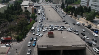 Опасный перекресток в Баку: эксперты объяснили причины дорожного хаоса - ВИДЕО