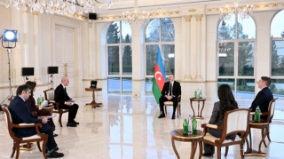 Prezident İlham Əliyev yerli televiziya kanallarına müsahibə verib - FOTO 