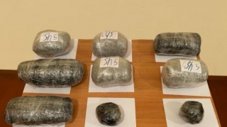 Azərbaycana 10 kq-a yaxın narkotik keçirmək istədilər   - FOTO