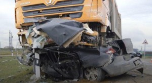 “VАZ” “Shacman”la toqquşdu: 2 ölü