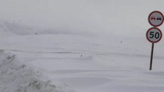 Gürcüstan-Rusiya sərhədində 3 mindən çox yük avtomobili növbə gözləyir 