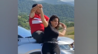 Məşhur müğənni qazi ilə hind rəqsi oynadı; bütün sosial şəbəkələr onlardan danışır  - VİDEO