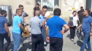 Avtobus sürücüsü ilə sərnişin arasında dava olub   - VİDEO