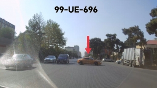 В Хырдалане водитель нарушил правила, не захотев проехать 30 метров — ВИДЕО 