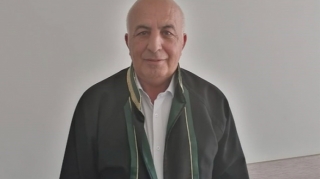 Azərbaycanda vəkilə qarşı 100 min manatlıq dələduzluq 