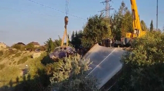 Xaçmazda çaya düşmüş avtomobil çıxarıldı  - VİDEO - FOTO