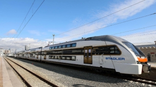 Dəmir yolu ilə sərnişin, yük və daşınmaları kəskin artıb