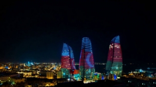 “Alov qüllələri” Azərbaycan bayrağı ilə işıqlandırılıb