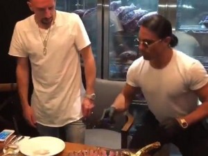 1200 avroluq qızarmış ət qalmaqalı: "Sizin ananızı, nəslinizi..." – VİDEO