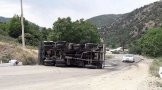 Ermənistanda rusiyalı hərbçilər qəzaya düşdü: Ölən var 