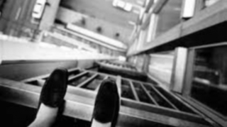 Bakıda 10-cu mərtəbədən yıxılaraq sağ qalan qızın vəziyyəti AÇIQLANDI 