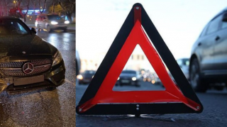 Ağsuda sürücü "Mercedes"i divara çırpdı; arvadı öldü - VİDEO 