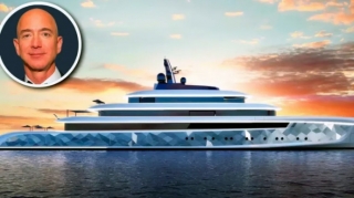 Bezos 500 milyon dollarlıq yaxtasını satır 