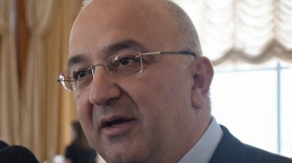 Sabiq nazirə artıq pensiya ödənilibmiş - İndi geri alınır 