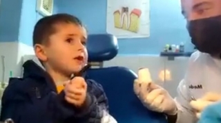 Stomatoloqla dialoqu ilə məşhurlaşan uşaq danışdı – VİDEO 