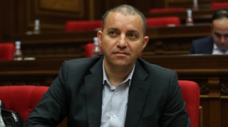 "Horadiz dəmir yolunun açılması üçün 1 milyard dollar lazımdır" - Erməni nazir 