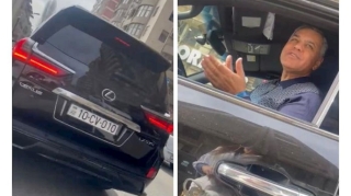  Bakıda bahalı nömrəli maşında evli xanıma sataşan şəxs saxlanıldı   - VİDEO