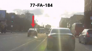 В Хырдалане таксист выехал на встречную полосу и совершил обгон - ВИДЕО 