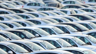 Köhnə avtomobillərin qeydiyyatı üçün dövlət rüsumu azaldılıb