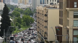 Bakı yollarında son vəziyyət açıqlandı: 12 istiqamətdə SIXLIQ var 