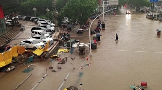 Çində daşqınlar nəticəsində ölənlərin sayı 58-ə çatıb