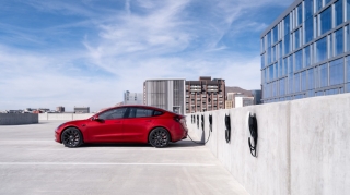 Bu ölkədə ötən ay demək olar ancaq elektromobil satıldı 