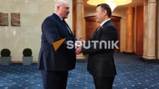 “Mercedes” işə düşmədi, piyada gəldim” - Lukaşenko    - VİDEO