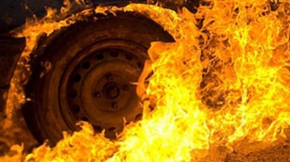 Sabunçuda yük avtomobili yanıb