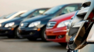 Азербайджан сократил импорт автомобилей из Грузии 