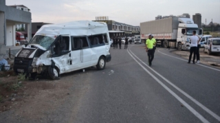TIR-la mikoravtobus toqquşdu, 21 nəfər... 