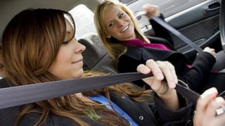 Təhlükəsizlik kəməri taxmayan sərnişinə görə sürücü məsuliyyət daşıyırmı? – DYP-dən AÇIQLAMA - VİDEO  