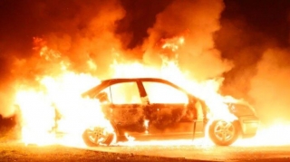 Bakıda "Hyundai" yanıb