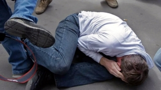 Göygöldə restoranda iki yeniyetmə döyülüb 