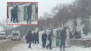 Qusar-Quba yolunda mikroavtobus "VAZ"la toqquşub aşdı - VİDEO