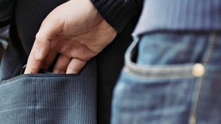 Metroda cibgirlik edən şəxs tutuldu 