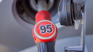 Azərbaycan Rusiya və İrandan “Premium” benzin idxalını artırıb