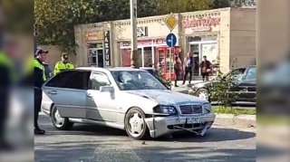 Masallıda qəza:  Sürücü ortayaşlı kişini vurdu, maşını isə..  - VİDEO
