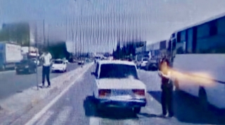 В Сумгайыте пешеход чудом избежал аварии - ВИДЕО 