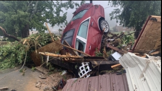 Daşqınlar zamanı 22 nəfər ölüb, onlarla insan itkin düşüb  - VİDEO