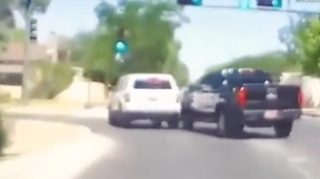 Qayda pozmayan avtomobil qəzaya belə düşdü   - VİDEO