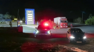 Yük maşını ilə minik avtomobili toqquşub, ölən var - FOTOLAR 