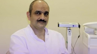 Gürcüstana müalicəyə gedən həkim qəzada öldü - FOTO